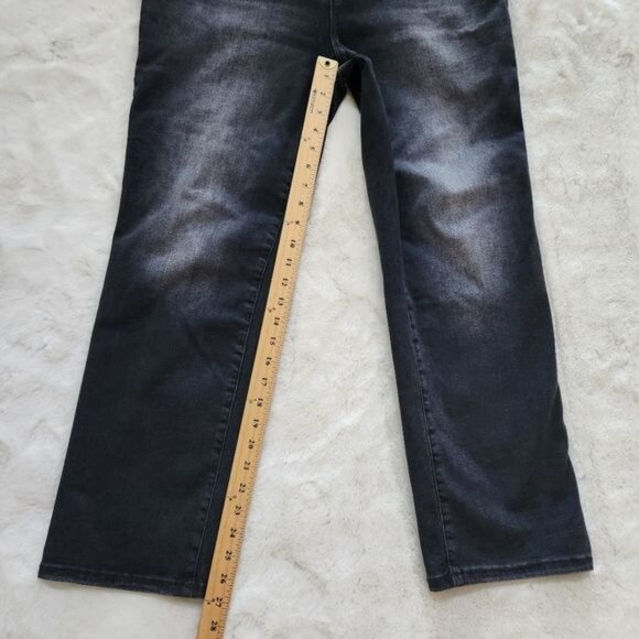 Good American Women's wash Black Jeans - Picture 9 of 14